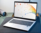 HP EliteBook x360 830 G10 Laptop Test: Metall-Convertible mit mattem Touchscreen