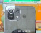 Ein Demo-Stand aus einem Mi Shop liefert wichtige Informationen zum Xiaomi Mi 11 Lite, das es in einer 4G- und einer 5G-Version geben wird.
