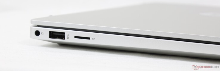Links: 3,5 mm Kopfhörer, USB-A 5 Gbps, MicroSD-Leser