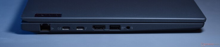 links: RJ45-Ethernet, 2x Thunderbolt 4, HDMI, USB A 3.2 Gen 1, 3.5mm Audio