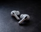 Das markante Design der Apple AirPods wird von Fälschern anscheinend besonders gerne kopiert (Bild: Miguel Angel Avila)