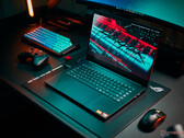 Razer Blade 16 2025 im Test - Gaming-Laptop jetzt mit GeForce RTX 5090 Laptop und noch dünnerem Gehäuse