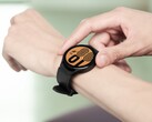 Die Samsung Galaxy Watch4 bietet zahlreiche Sensoren, die Temperatur der Haut kann die Uhr aber nicht messen. (Bild: Samsung)