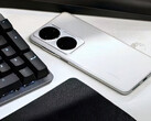Dieses Foto soll bereits vorab das Design des Huawei P60 Pro zeigen. (Bild: Weibo)