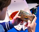 Samsungs AMOLED-Displays in der Galaxy S23-Serie sind im Vergleich zu den Vorgängern um bis zu 16 Prozent energiesparender. (Bild: Samsung)
